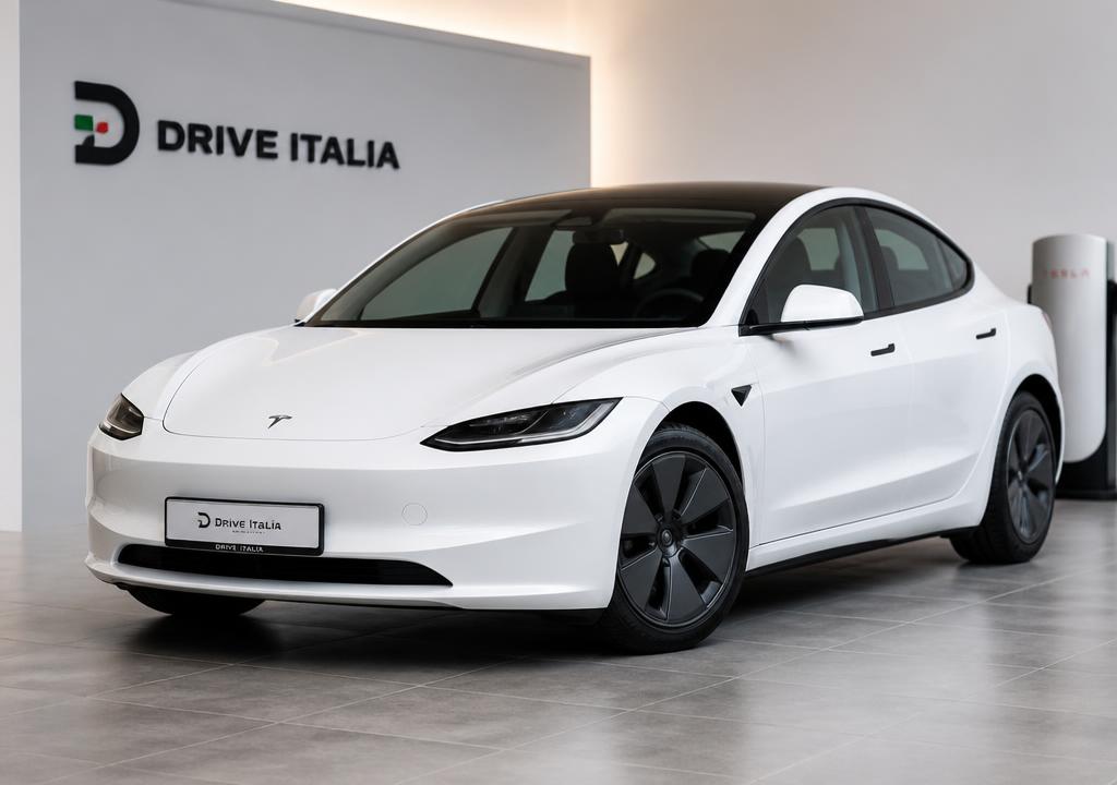 Tesla Model 3 a noleggio